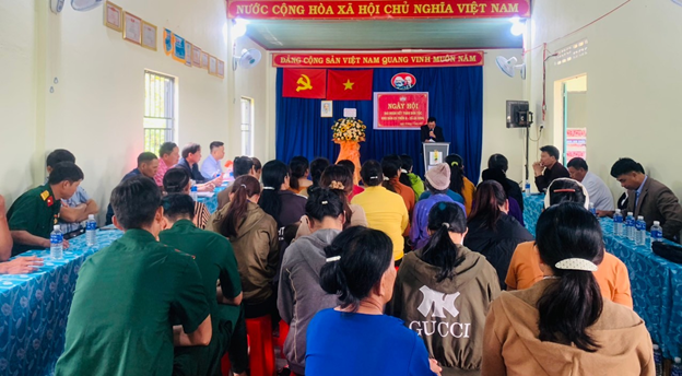 Ngày hội Đại đoàn kết toàn dân tộc tại thôn 6, xã Ea Khăl.